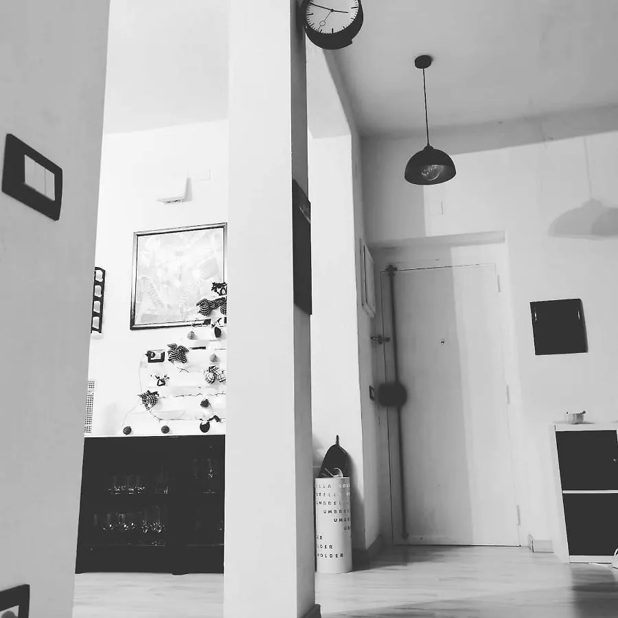 Feriehus Black&White Guest House Iglesias