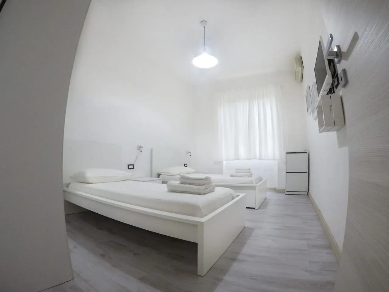 Black&White Guest House Iglesias 0*,