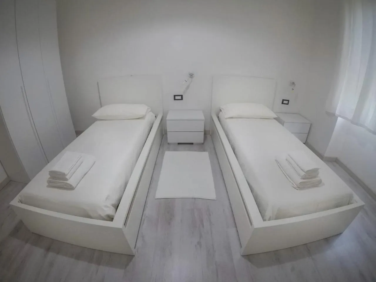 Feriehus Black&White Guest House Iglesias